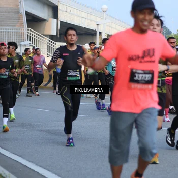 Runner Photo 6263405