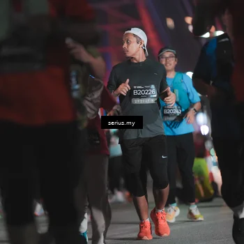 Runner Photo 6263431