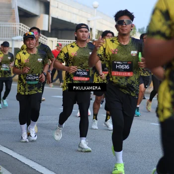 Runner Photo 6263447