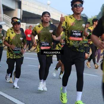 Runner Photo 6263466