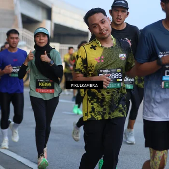 Runner Photo 6263543