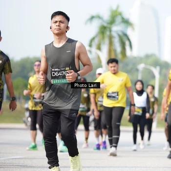 Runner Photo 6263770