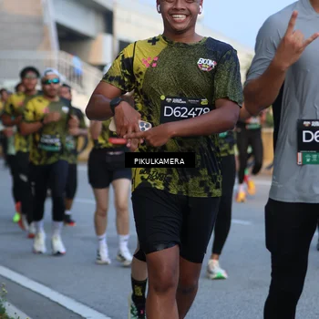 Runner Photo 6263853