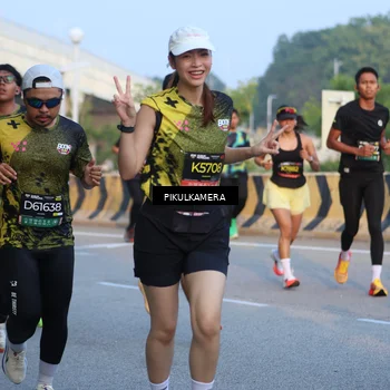 Runner Photo 6263865