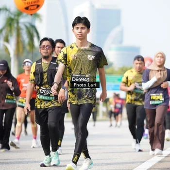 Runner Photo 6263882