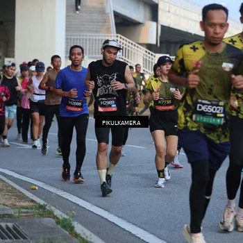 Runner Photo 6264037