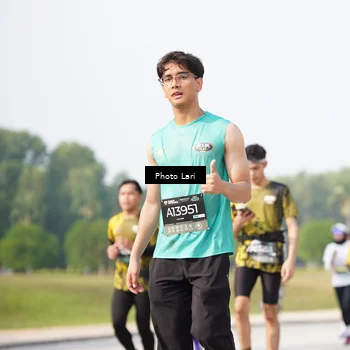 Runner Photo 6264044