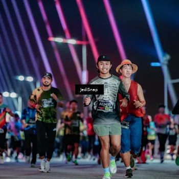 Runner Photo 6264071