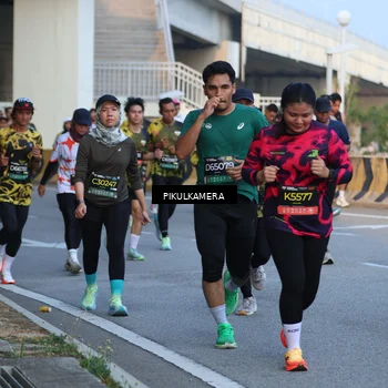Runner Photo 6264113