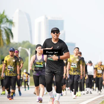 Runner Photo 6264117