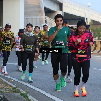 Runner Photo 6264118