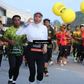 Runner Photo 6264252