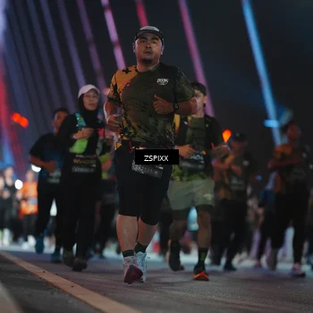 Runner Photo 6264281
