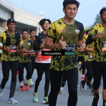 Runner Photo 6264285