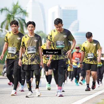 Runner Photo 6264345
