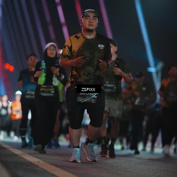 Runner Photo 6264392