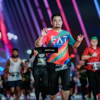 Runner Photo 6264624