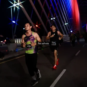 Runner Photo 6265033