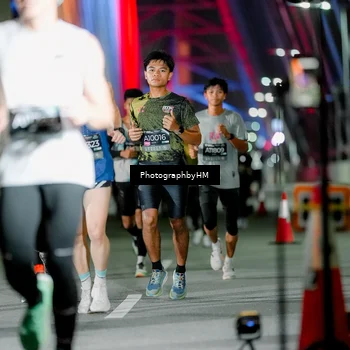 Runner Photo 6265072