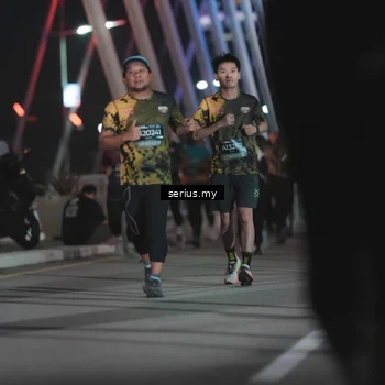 Runner Photo 6265449
