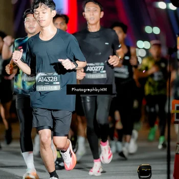 Runner Photo 6265465