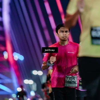 Runner Photo 6265741