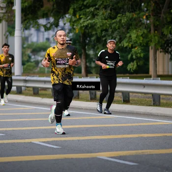 Runner Photo 6265877