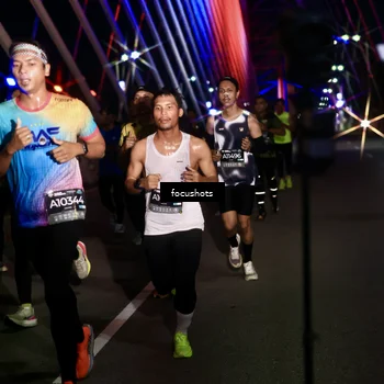 Runner Photo 6265923