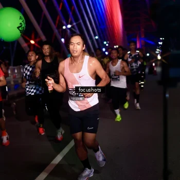 Runner Photo 6265944