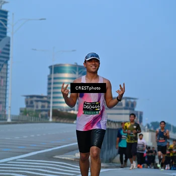 Runner Photo 6266042