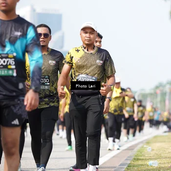 Runner Photo 6266054