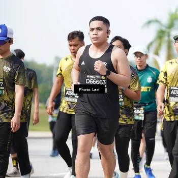 Runner Photo 6266072