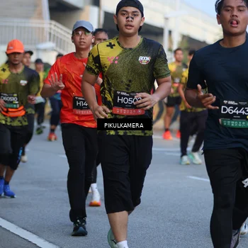 Runner Photo 6266076