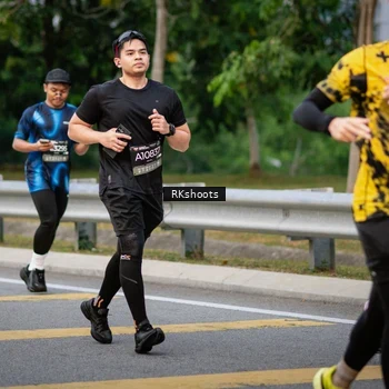 Runner Photo 6266156