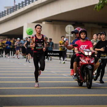 Runner Photo 6266353