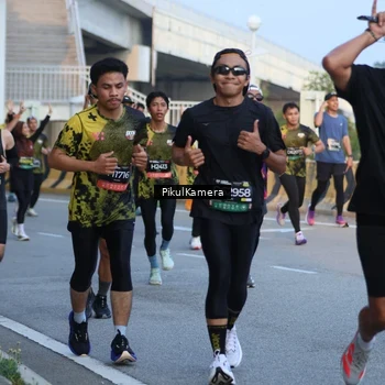 Runner Photo 6266412