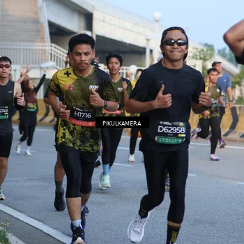 Runner Photo 6266441