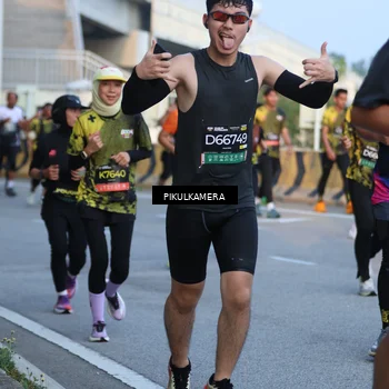 Runner Photo 6266541