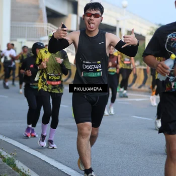Runner Photo 6266544