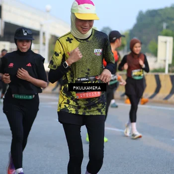 Runner Photo 6266575
