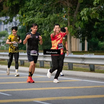 Runner Photo 6266592