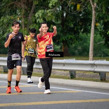 Runner Photo 6266635