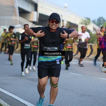 Runner Photo 6266663