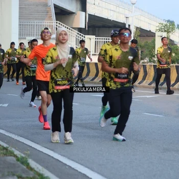Runner Photo 6266788