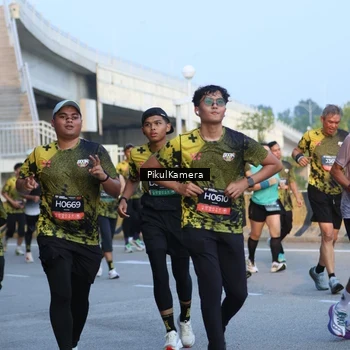 Runner Photo 6267056
