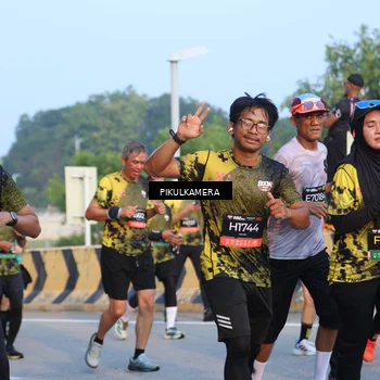 Runner Photo 6267070