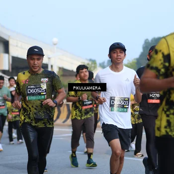 Runner Photo 6267196