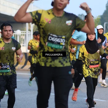 Runner Photo 6267355