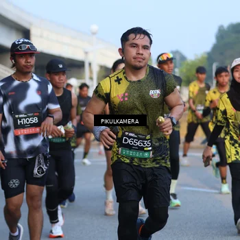 Runner Photo 6267377