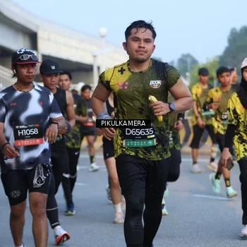 Runner Photo 6267396